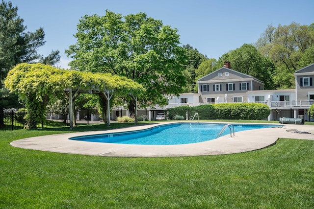 592 Mountain Rd Unit A, West Hartford, CT 06117 - view of pool