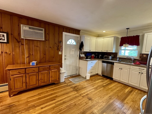 492 Providence New London Tpke, North Stonington, CT 06359 - kitchen with dishwasher, a sink, light wood finished floors, a wall mounted air conditioner, and backsplash