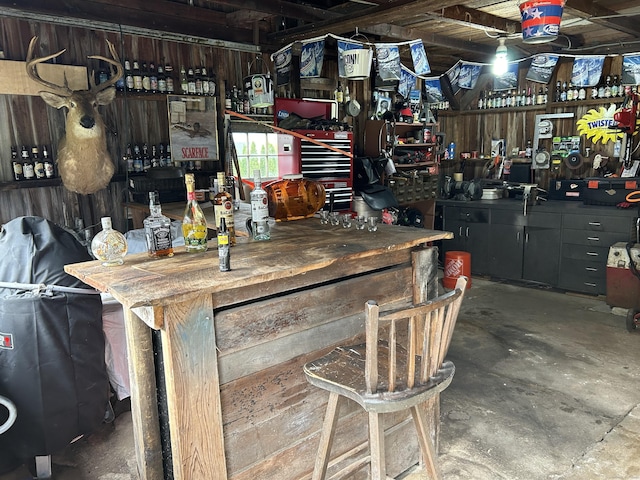 2060 Perkins St, Bristol, CT 06010 - bar area featuring a workshop area and concrete flooring