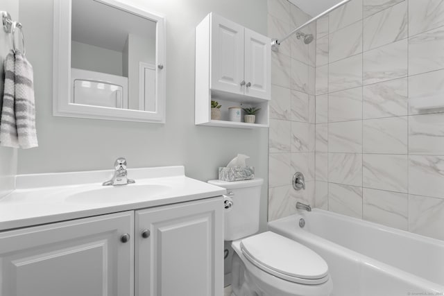 442 Swanson Cres Unit 442, Milford, CT 06461 - bathroom with vanity, toilet, and bathing tub / shower combination