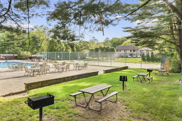 442 Swanson Cres Unit 442, Milford, CT 06461 - surrounding community with a swimming pool