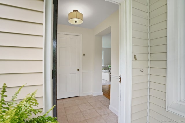 8 Bailey St, Trumbull, CT 06611 - property entrance