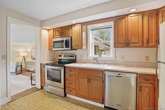 8 Bailey St, Trumbull, CT 06611 - photo 15
