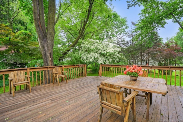 8 Bailey St, Trumbull, CT 06611 - deck with outdoor dining space