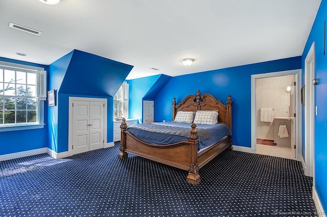 37 Hunting Hill Rd, Woodbridge, CT 06525 - bedroom featuring carpet floors, baseboards, and ensuite bathroom