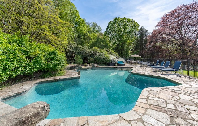 37 Hunting Hill Rd, Woodbridge, CT 06525 - view of swimming pool featuring a patio area and fence