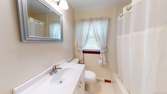 14 Winding Ln, Enfield, CT 06082 - full bathroom featuring toilet, vanity, tile patterned flooring, and baseboards