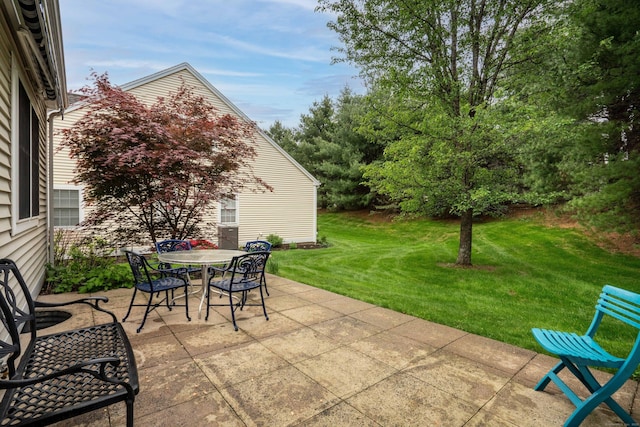 2 Plum Tree Cir, Farmington, CT 06032 - view of patio featuring outdoor dining space