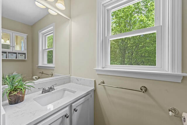 5 Nutmeg Ln, East Hampton, CT 06424 - bathroom featuring vanity
