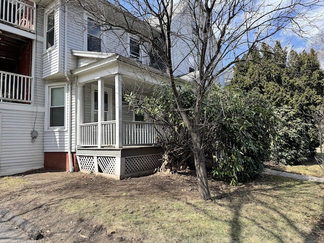 485 Laurel Ave, Bridgeport, CT 06605 - view of property exterior featuring a porch