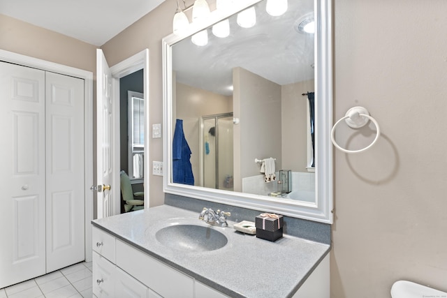 full bath with toilet, a closet, and a shower stall
