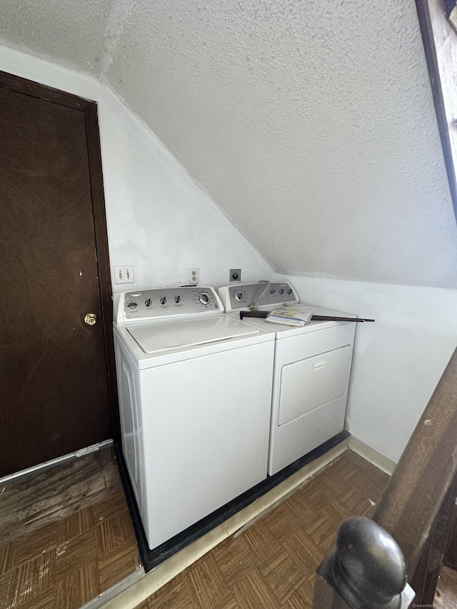 48 Canterbury Dr, Durham, CT 06422 - laundry room with washer and clothes dryer, a textured ceiling, and baseboards
