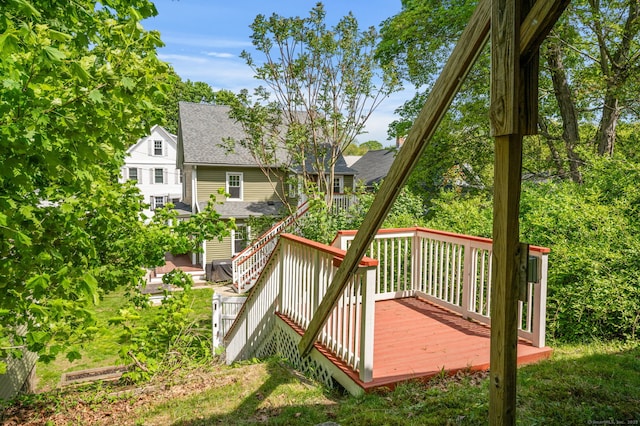 29 E Cliff St, Norwich, CT 06360 - view of wooden terrace