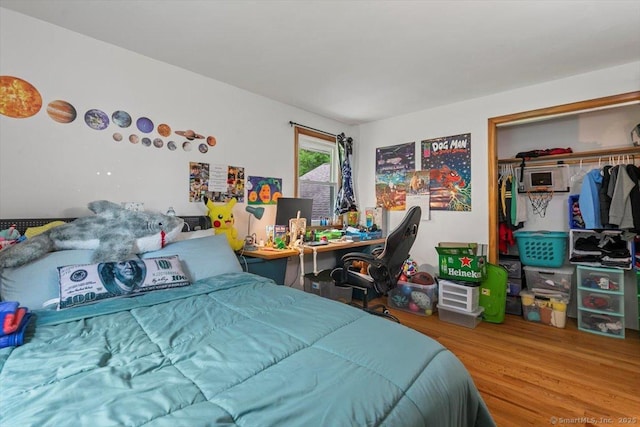 26 Jodi Dr, Wallingford, CT 06492 - bedroom featuring wood finished floors and a closet