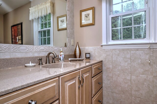 481 Clearbrook Rd, Orange, CT 06477 - bathroom with vanity