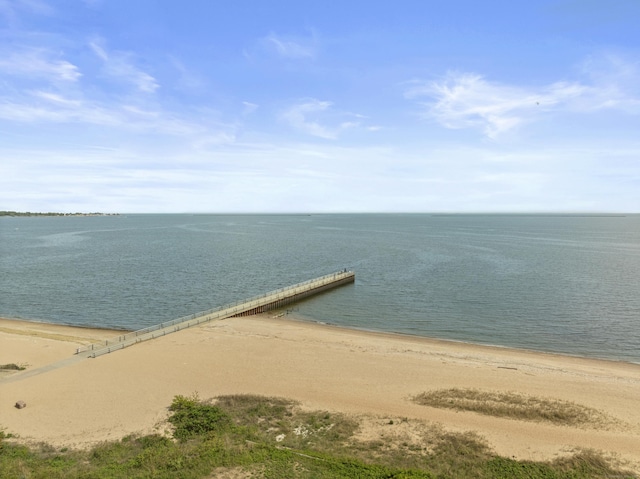 211 W Walk Unit 211, West Haven, CT 06516 - water view featuring local beach