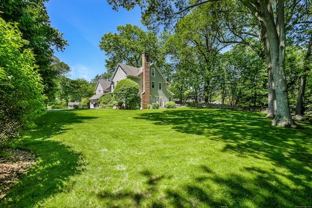21 Park Pl, Darien, CT 06820 - view of green lawn