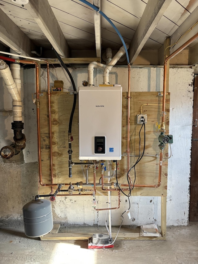 244 Spruce Brook Rd, Berlin, CT 06037 - utilities featuring water heater