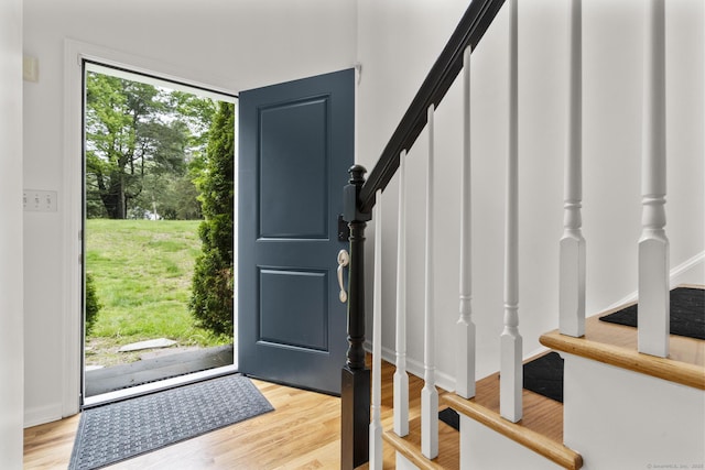 40 High Ridge Rd, Hamden, CT 06514 - foyer entrance with light wood finished floors and stairway