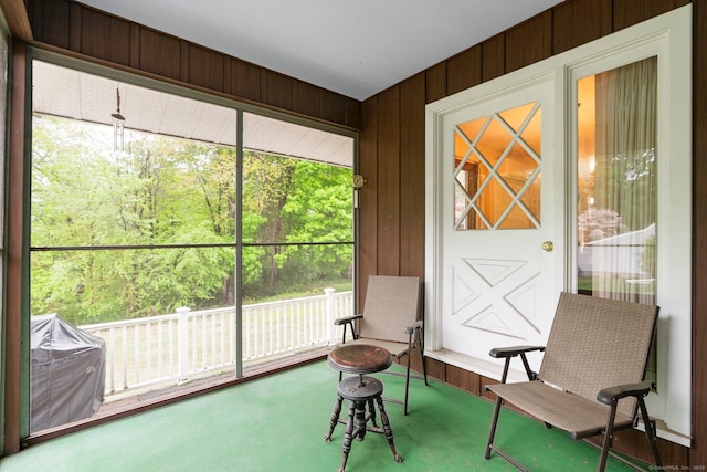 16 Ellsworth Rd, East Windsor, CT 06016 - view of sunroom / solarium