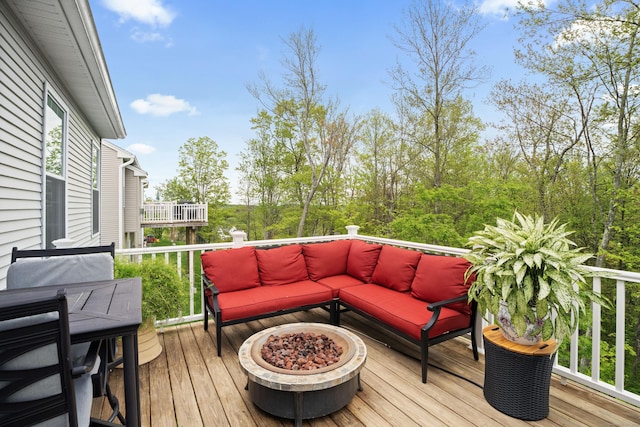 20 Webster Ln Unit 20, Middletown, CT 06457 - deck featuring an outdoor living space with a fire pit