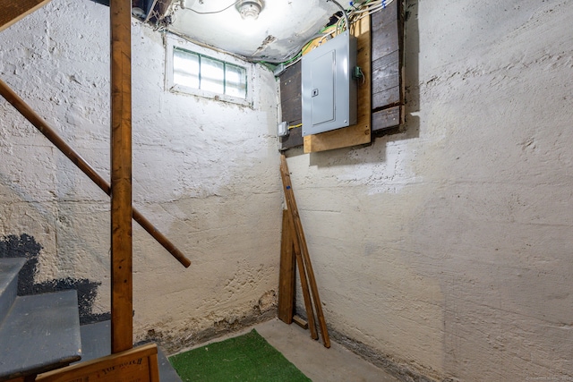 650 Broadview Ter, Hartford, CT 06106 - basement with electric panel