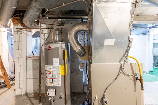 650 Broadview Ter, Hartford, CT 06106 - utility room with water heater and heating unit