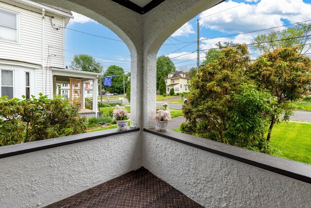 650 Broadview Ter, Hartford, CT 06106 - view of balcony