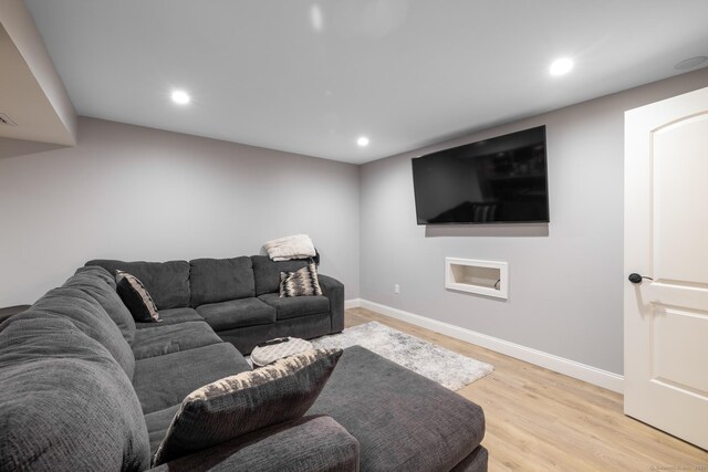 123 Cobblestone Dr, Southington, CT 06479 - living area featuring light wood-style flooring, recessed lighting, and baseboards