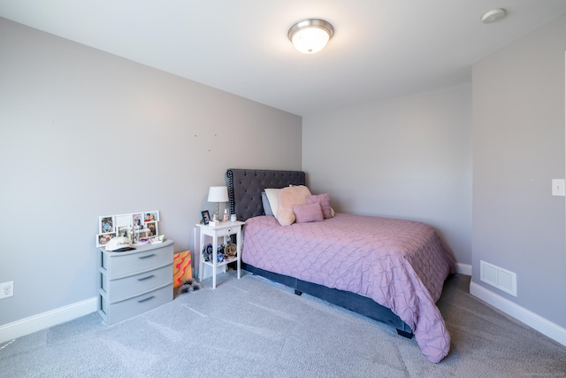 123 Cobblestone Dr, Southington, CT 06479 - carpeted bedroom featuring baseboards
