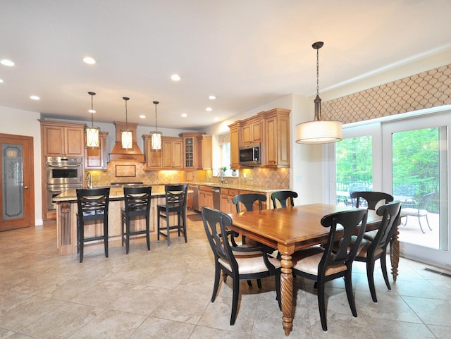 21 Pheasant Hill Rd, Canton, CT 06019 - dining room with recessed lighting