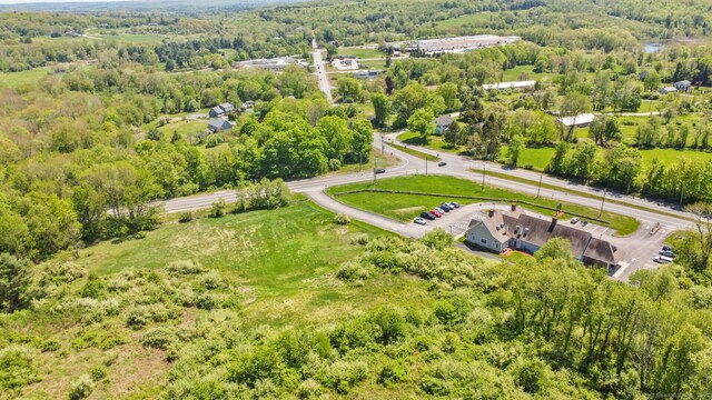 80 Averill Rd, Pomfret, CT 06259