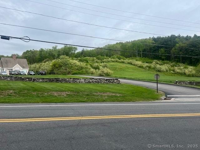 80 Averill Rd, Pomfret, CT 06259