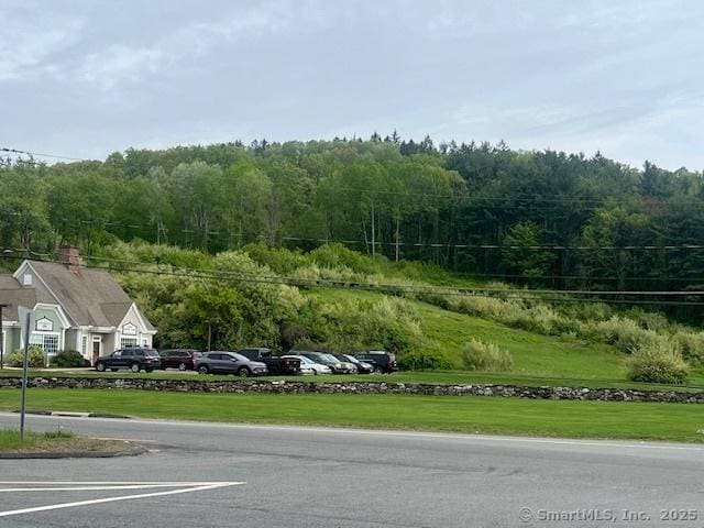 80 Averill Rd, Pomfret, CT 06259