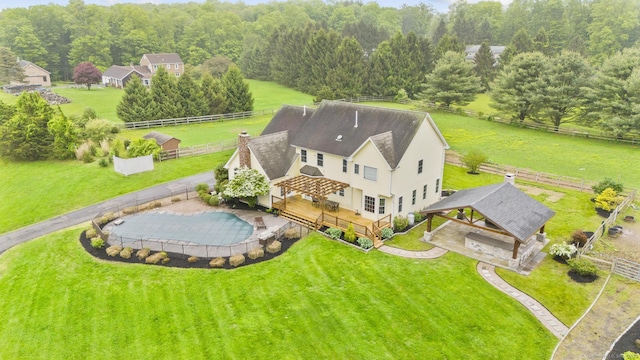 94 Cooks Ln, Guilford, CT 06437 - view of subject property featuring a pool area