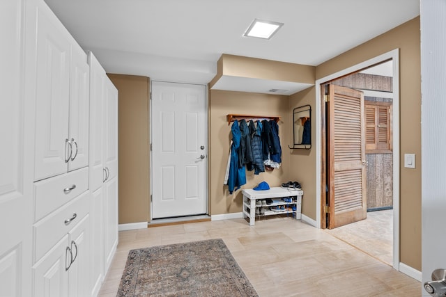 17 Fernridge Rd, West Hartford, CT 06107 - foyer featuring baseboards