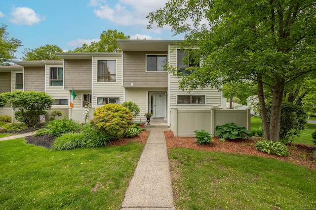 47 Currier Pl Unit 47, Cheshire, CT 06410 - townhome / multi-family property featuring a front lawn