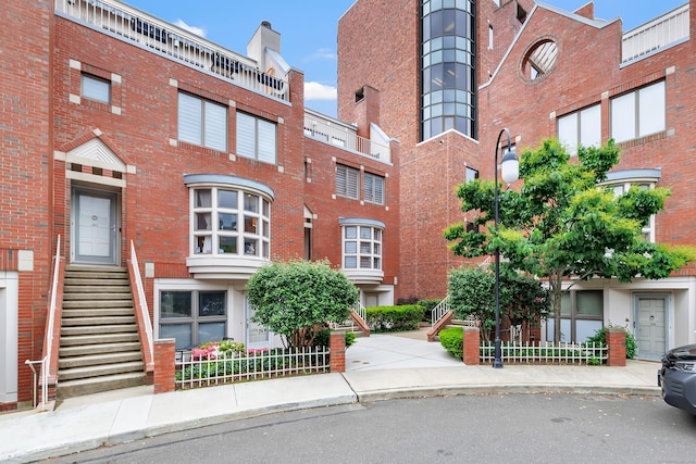42 Temple Ct Unit 42, New Haven, CT 06511 - view of building exterior
