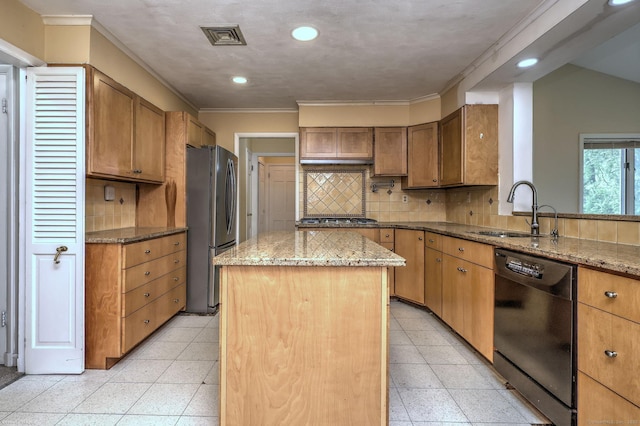 145 Casmir Dr, Fairfield, CT 06825 - kitchen featuring appliances with stainless steel finishes, a sink, a center island, recessed lighting, and light stone counters