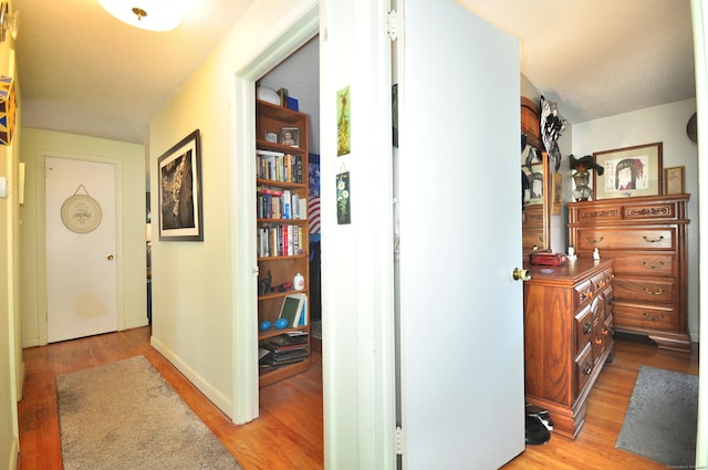 3 Mountain View Dr, Rocky Hill, CT 06067 - corridor featuring light wood-style flooring and baseboards