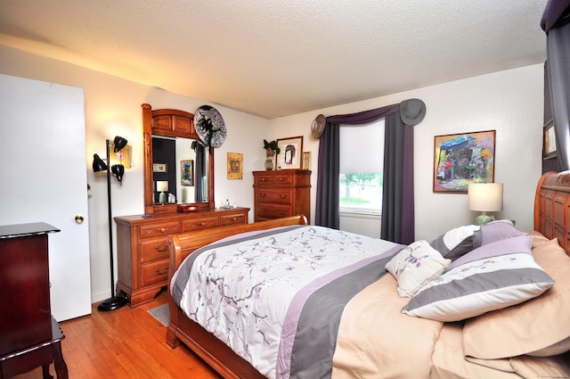 3 Mountain View Dr, Rocky Hill, CT 06067 - bedroom featuring light wood-style flooring