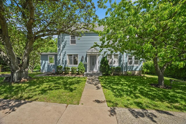91 Clovelly Rd, Stamford, CT 06902 - photo 1