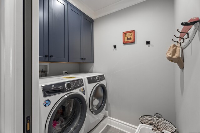 66 High St Unit 40, Guilford, CT 06437 - laundry area with cabinet space, independent washer and dryer, baseboards, and ornamental molding