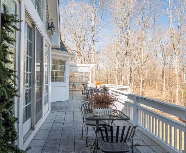 14 Dillman Ct, Ridgefield, CT 06877 - view of patio with outdoor dining space