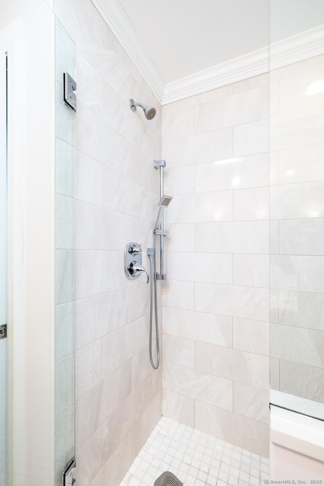 191 Pond View Dr, Watertown, CT 06795 - bathroom featuring tiled shower and crown molding