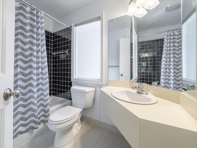 24 Wilton Crst Unit 24, Wilton, CT 06897 - full bath with tile patterned floors, toilet, shower / bath combination with curtain, a textured ceiling, and vanity