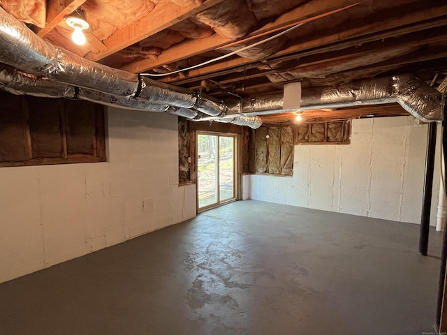 27 Regency Dr, North Haven, CT 06473 - view of below grade area