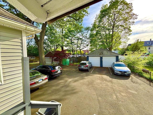 546 Washington Ave, West Haven, CT 06516 - view of detached garage