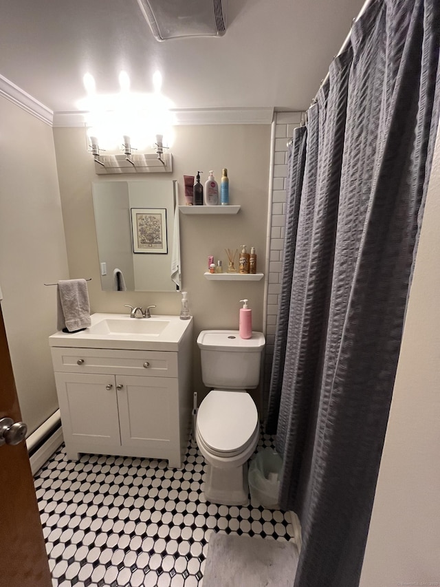 full bath with crown molding, baseboard heating, toilet, vanity, and curtained shower
