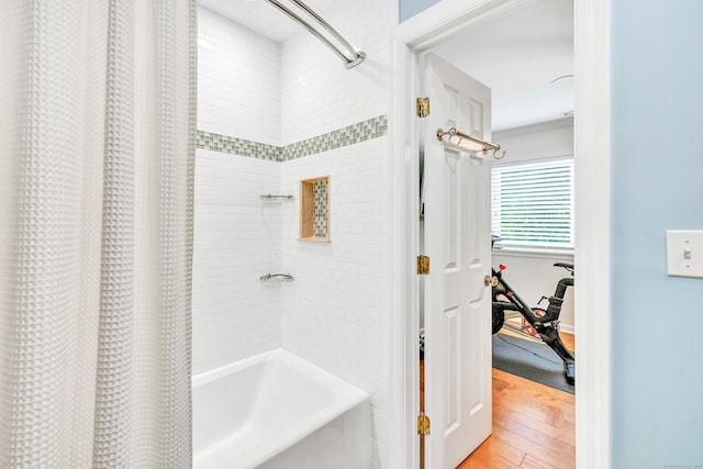 123 Old Belden Hill Rd Apt 41, Norwalk, CT 06850 - bathroom featuring shower / bath combo with shower curtain and wood finished floors